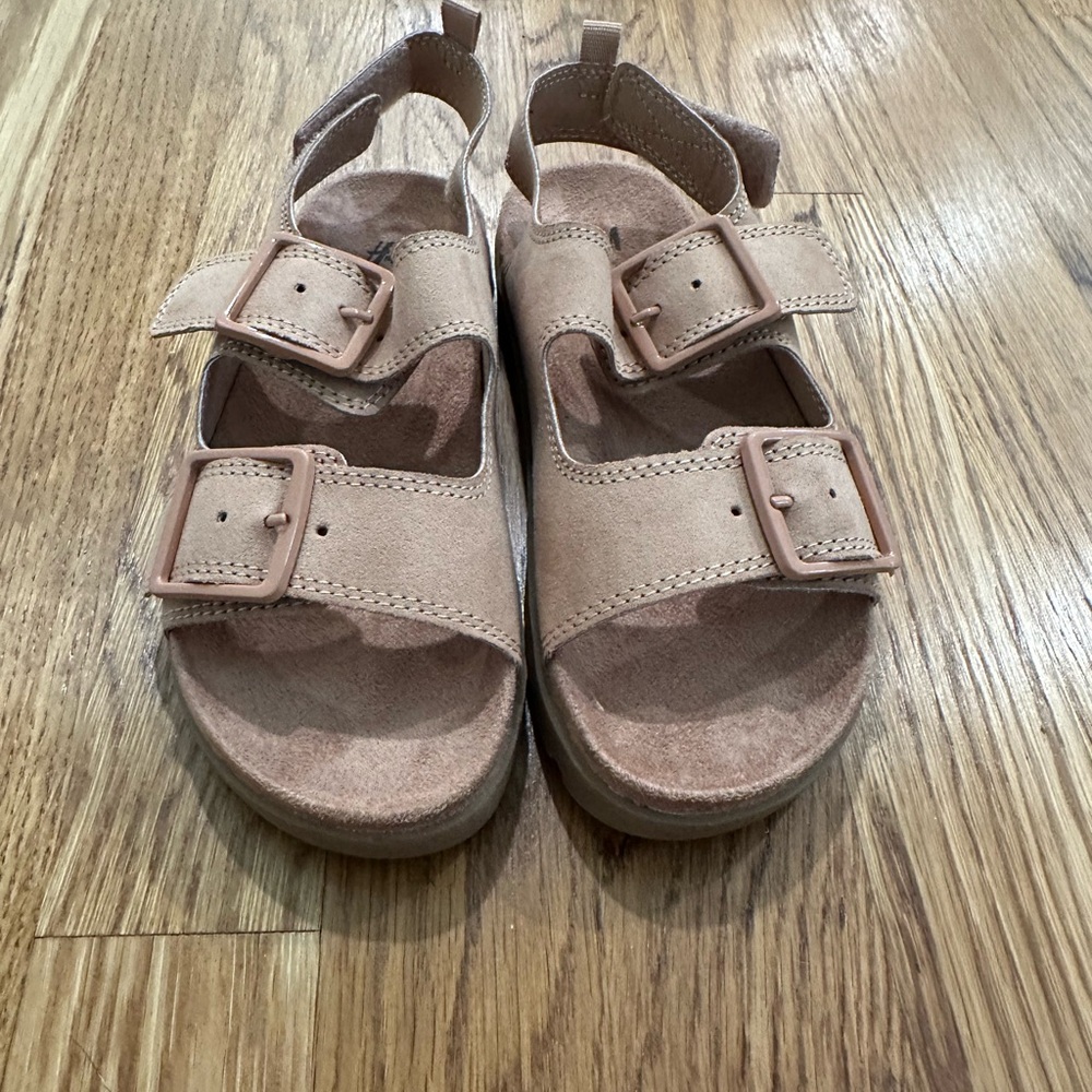 H&M Girls Beige Sandals, Size 13.5 NWOT
